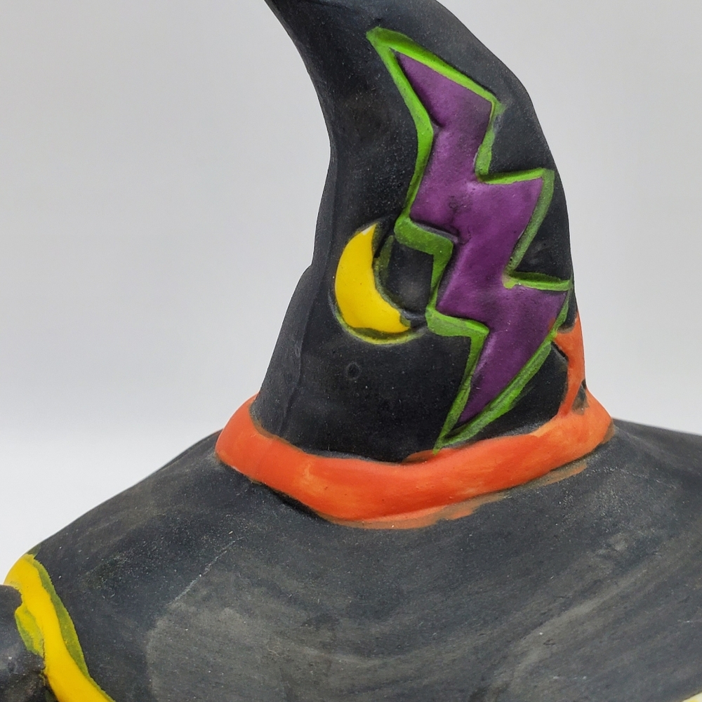 Vintage Witch Candle Holder Figurine Ceramic Halloween Decoration 6.25 inch Tall - Picture 16 of 16